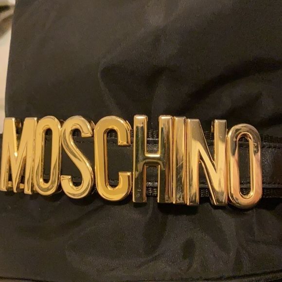 ✨RARE FIND✨ AUTHENTIC vintage Moschino buket bag - Picture 2 of 10